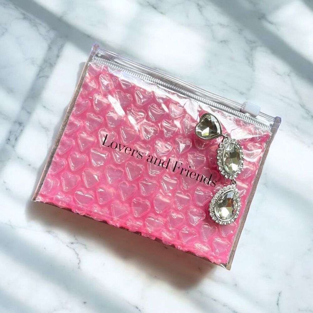 Zolia  EARRINGS lovers and friends‎